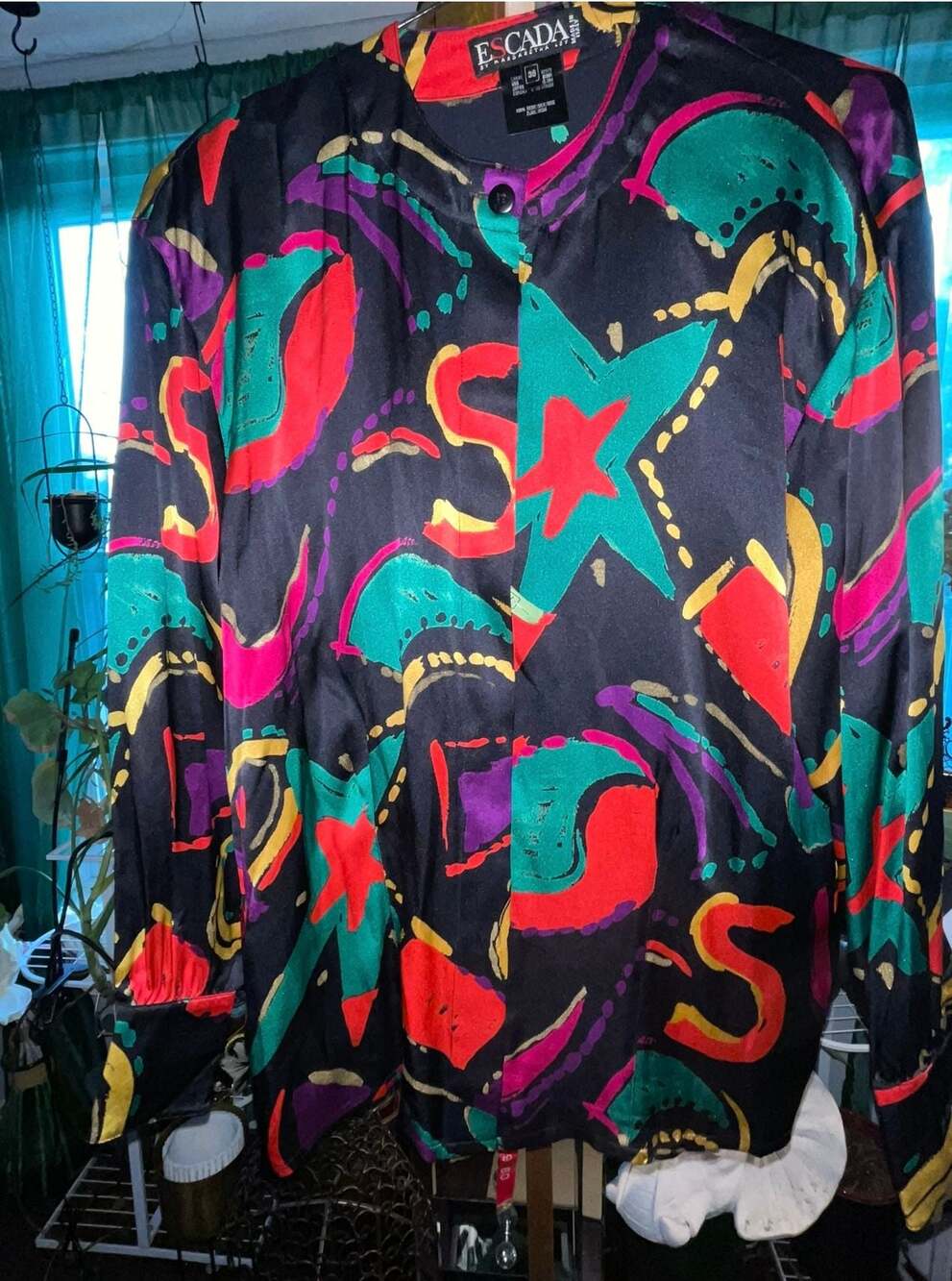 Escada - Black & Multicolored Printed Long Sleeve Button-Up Silk Blouse Sz 38